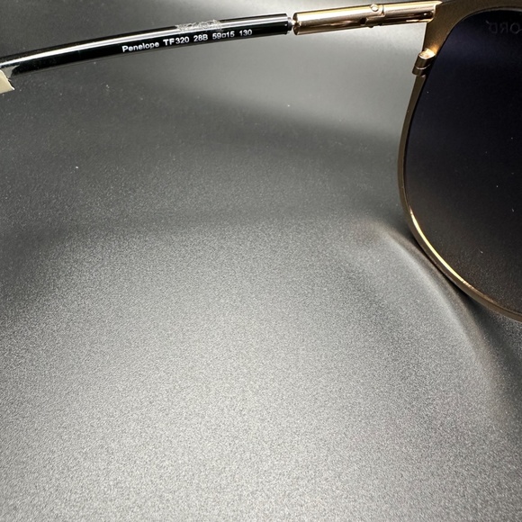 Brand New Tom Ford - Penelope Sunglases